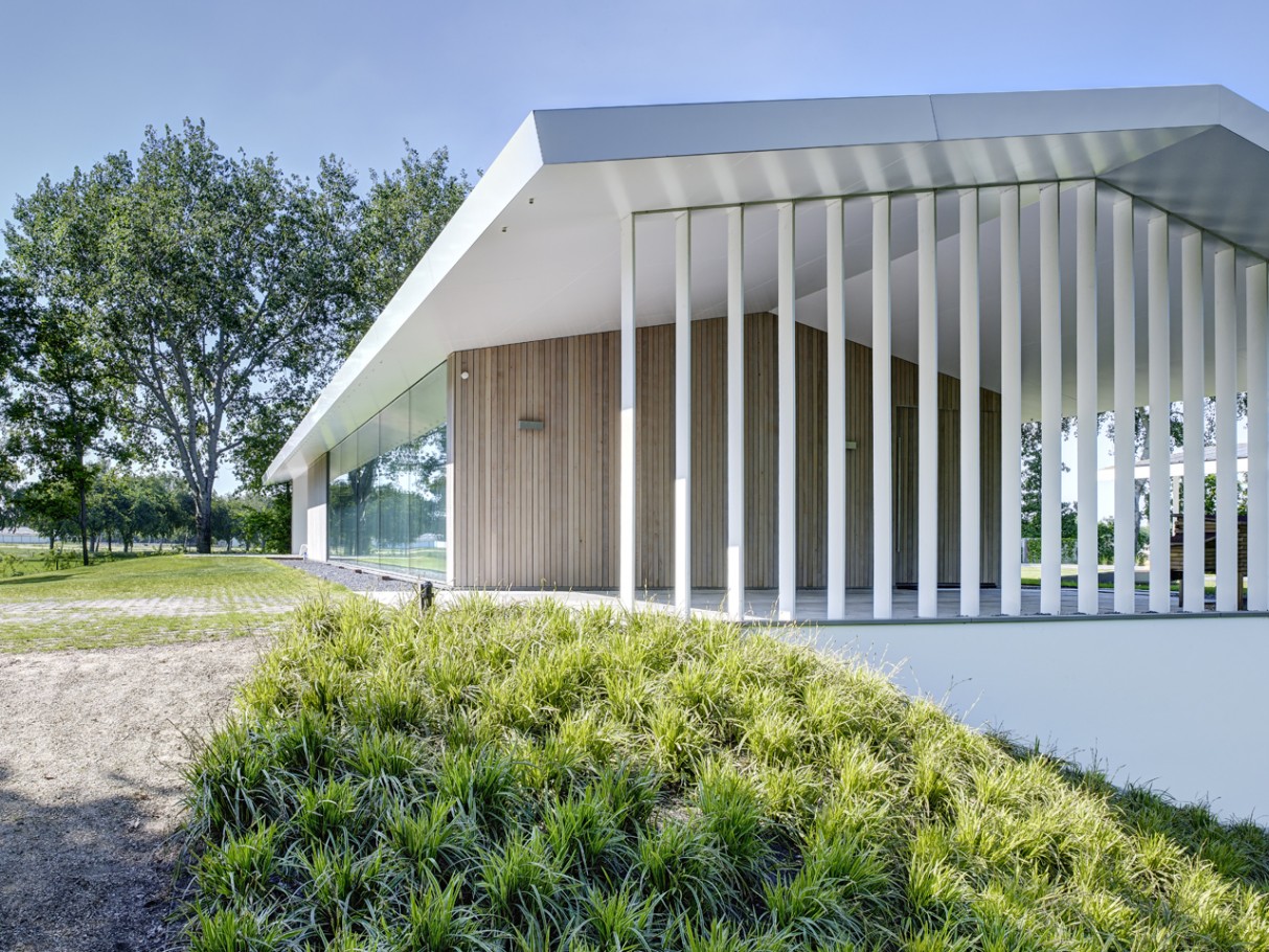 House L by Grosfeld van der Velde Architecten - Exterior 1