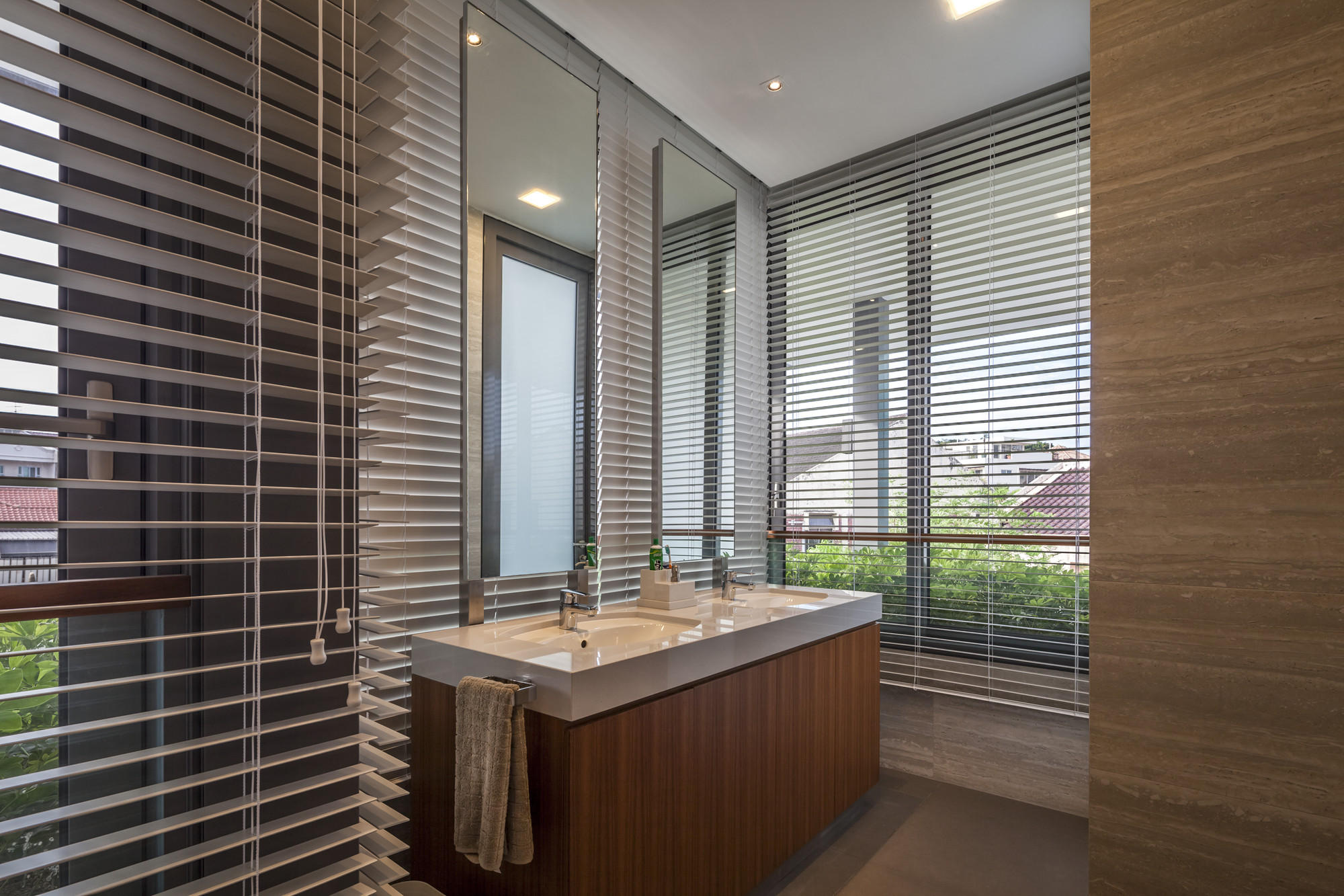 Sunny Side House by Wallflower Architecture + Design - Bathroom