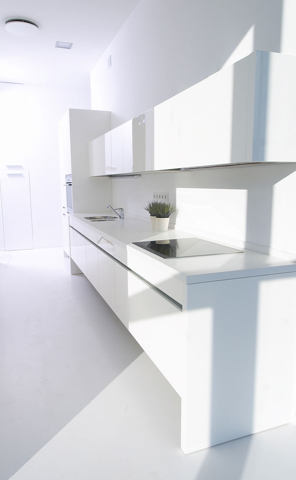 Gorgeous Kitchen Design At Falcons Nest Penthouse Aplied Clear Kitchen Cabinet Along With Contemporary Electric Stove Gorgeous Kitchen Design At Falcons Nest Penthouse Aplied Clear Kitchen Cabinet Along With Contemporary Electric Stove
