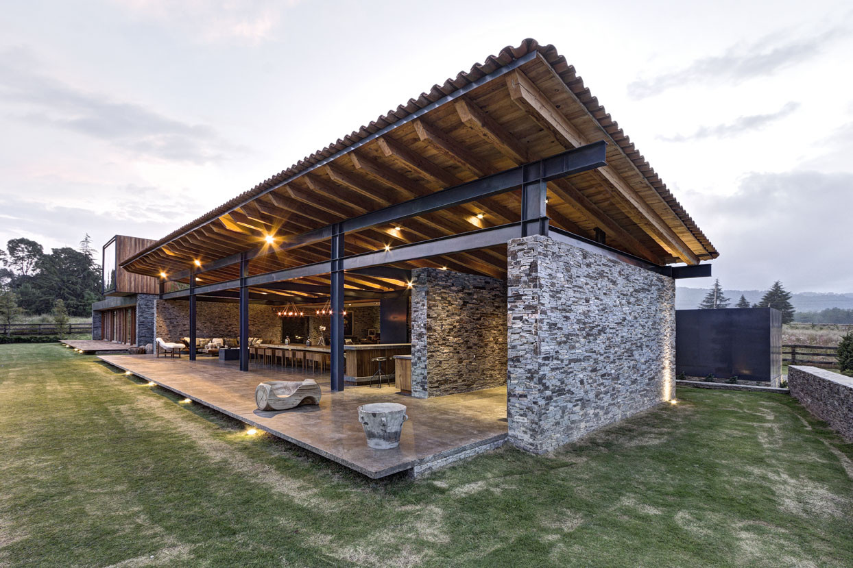 Amazing Back Space Of Vr Tapalpa House Elias Rizo Arquitectos Near Bright Lighting Along With Stone Wall