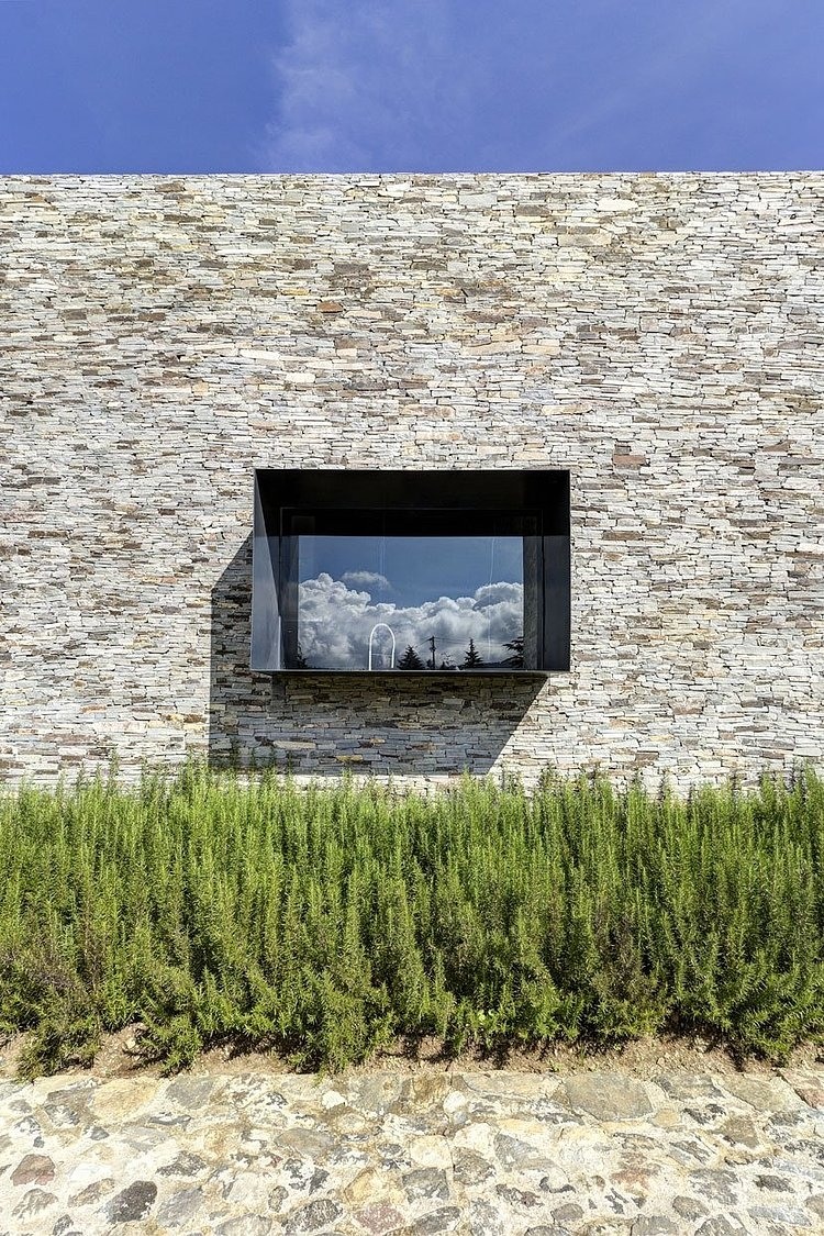 Clear Glass Window Inside Vr Tapalpa House Elias Rizo Arquitectos Exterior Near Stone Wall