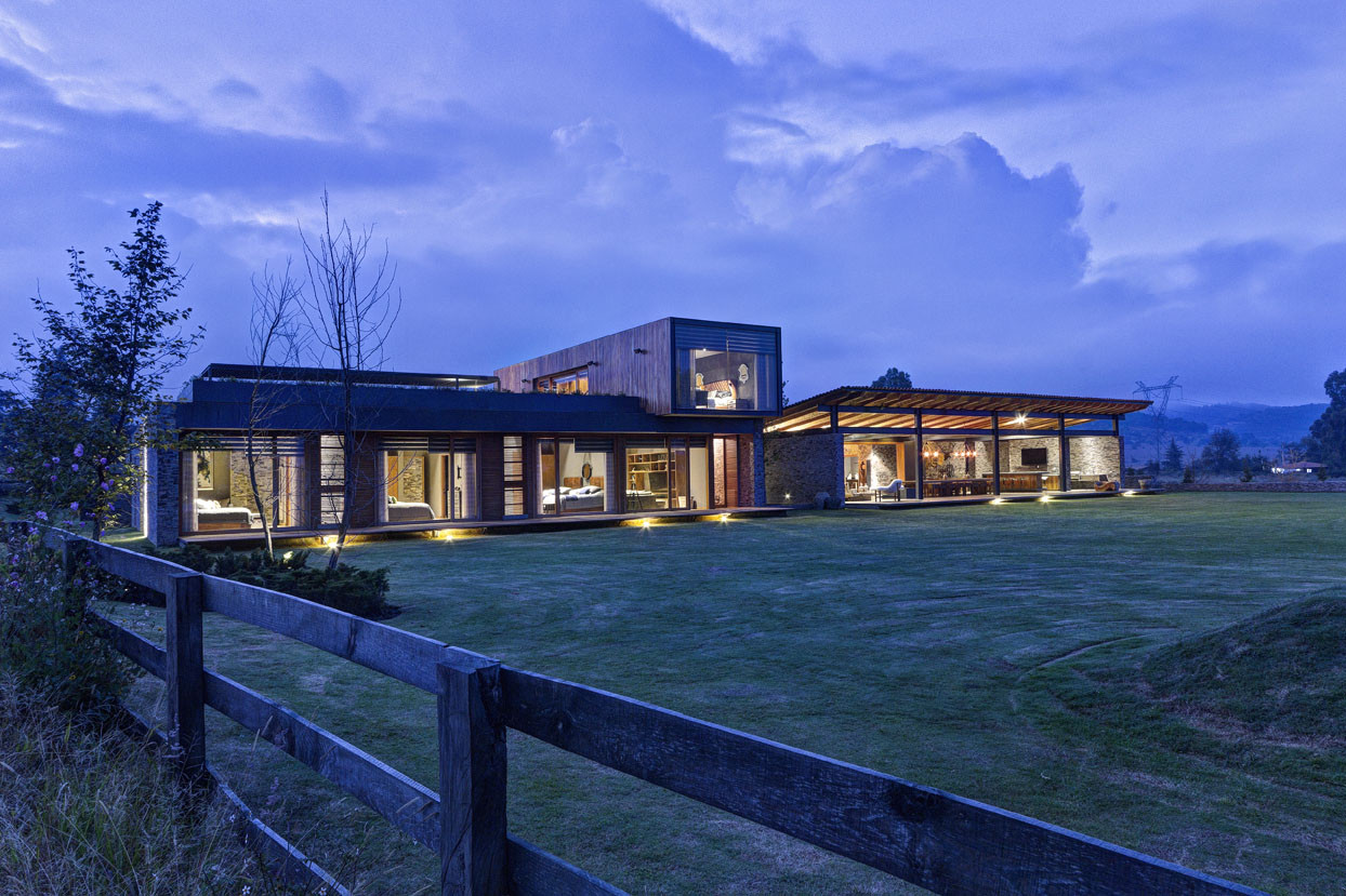 Stunning Night View Of Vr Tapalpa House Elias Rizo Arquitectos Near Wide Glass Walls